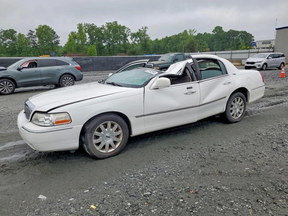 2009 Lincoln Town Car